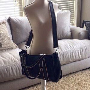 Shoulder or crossbody purse